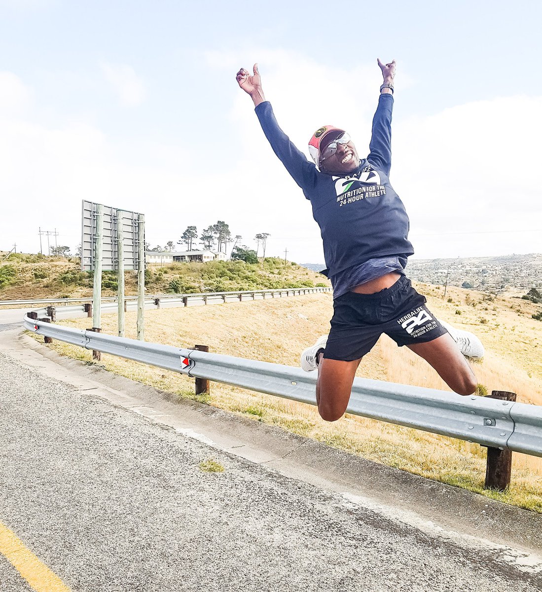 TsepisoNzayo's tweet photo. Slow pace requires discipline. I enjoy running with slow runners. Thank you Mo and team.
#RunWithTsepiso #WeRunToInspire #Herbalife24 #Runfluencer #Shakepreneur https://t.co/nEOU2q2oXd