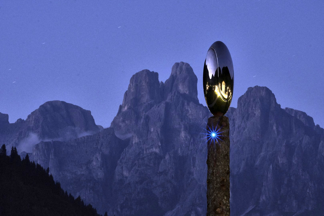 TurismoItaliaNw's tweet photo. Una boccata d’arte in 20 borghi: per il Trentino-Alto Adige l’installazione Arkanians di Luca Pozzi a Mezzano di Primiero 
Leggi la notizia https://t.co/X7oJbD310W 
#Trentino #mezzanodiprimiero #Primiero #arte #turismo #LucaPozzi @mezzanor @retwitto_art @StudioAgora1 #eventi https://t.co/XHpBtzCNaN