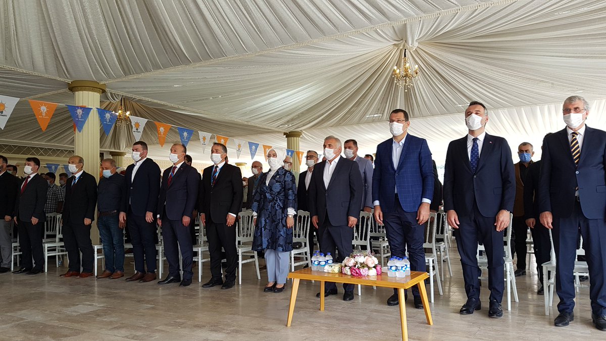 cigdemerdogantr's tweet photo. İlk günkü heyecanımızla kongrelerimiz devam ediyor...

Arifiye 7.Olağan Kongresi'nde bayrağı devreden İlçe başkanımız Ali Başar'a emekleri için teşekkür ediyor, bayrağı devralan Adnan Akbaş başkanımıza ve ekibine başarılar diliyorum.
#İnandığınYoldaYürü
#BirlikteDahaGüçlüSakarya https://t.co/EMr4xAoZRN