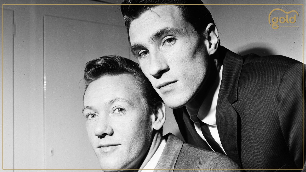 Happy 80th birthday, Bill Medley! Here he is looking rather suave with his fellow Righteous Brother Bobby... 