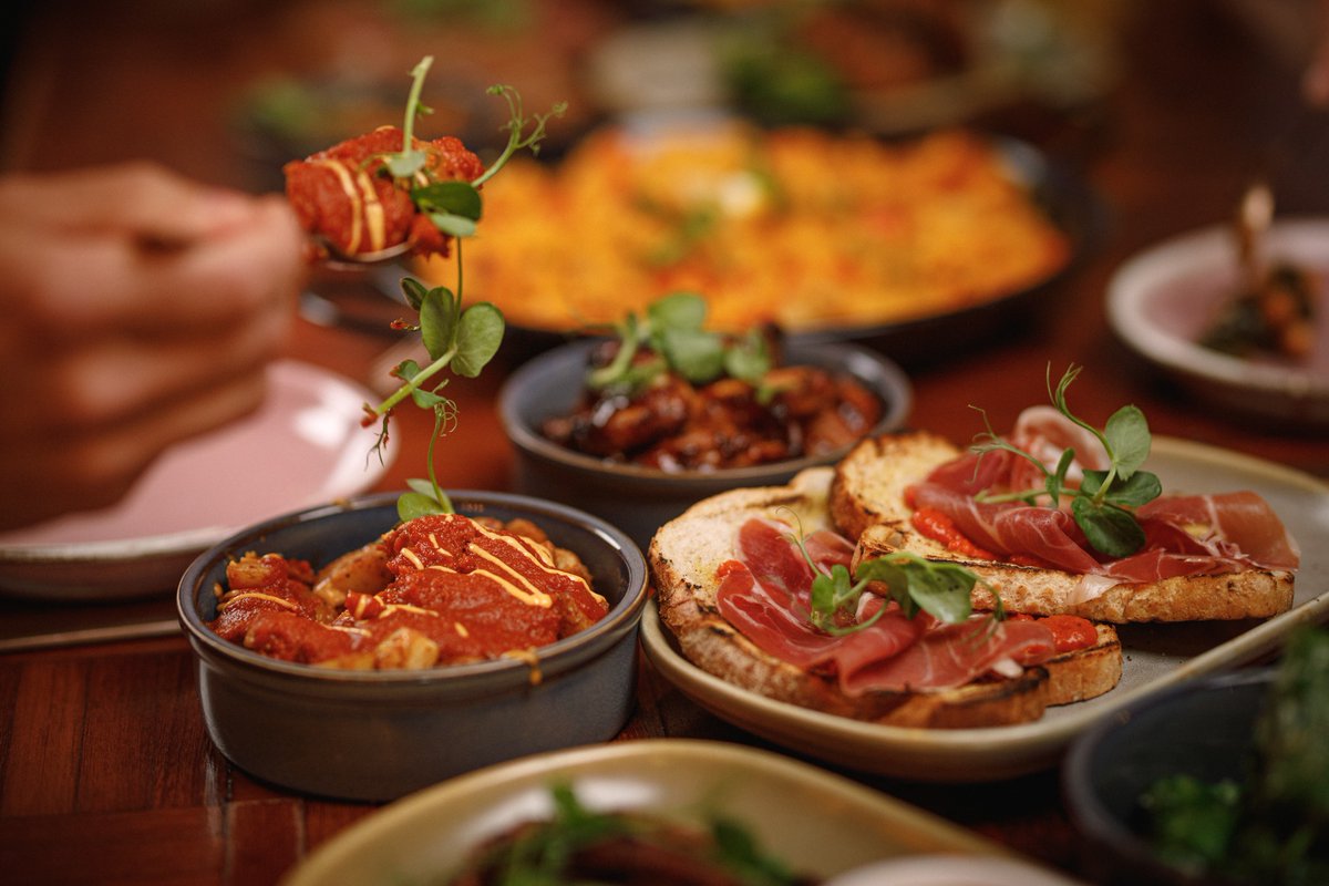 Couples love Casa Loca. 🌮

Our perfect date night offer includes a Loca paella, small plate and side dish for only £20.99. Book in with us for an early evening meal and take advantage of this great offer. 👩‍❤️‍👨

Click the link below to book.
bit.ly/2FzDI6Z