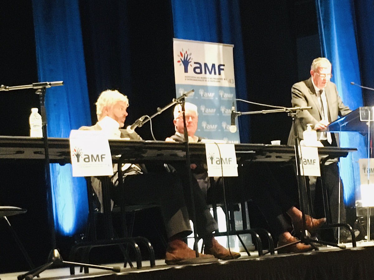 Nath_CASTEX's tweet photo. #enedis réaffirme sa volonté d œuvrer, au côté du nouveau président de #AMF43, Bernard Souvignet, et des élus de Haute-Loire pour accompagner le Développement du territoire.. #servicepublic #préfecture43, #laurent wauquiez https://t.co/ua0XkXCOZK