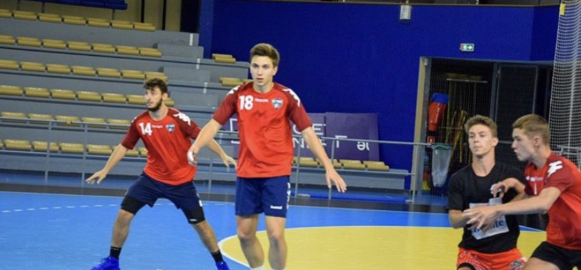 LesSeptors's tweet photo. LA NATIONALE 2 S’OUVRE CE SOIR |
Premier déplacement de la saison pour les joueurs de Frederic Salmon qui affronte ce soir le @SMVHB !
Un vrai test face à un favori du championnat.
#TeamSaran 🔵🔵 https://t.co/Et3wTD7yXl