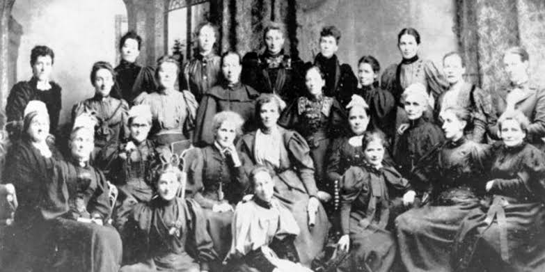 #FeministHafıza 19 Eylül 1893 Oy Hakkı Mücadelesi
Yeni Zelanda’da kadınların, yaptıkları gizli toplantılar ve topladıkları 30 bin imza kazanımla sonuçlandı.
Yeni Zelanda, kadınların oy hakkı elde ettiği ilk ülke oldu.
#newzeland
#feministhistory