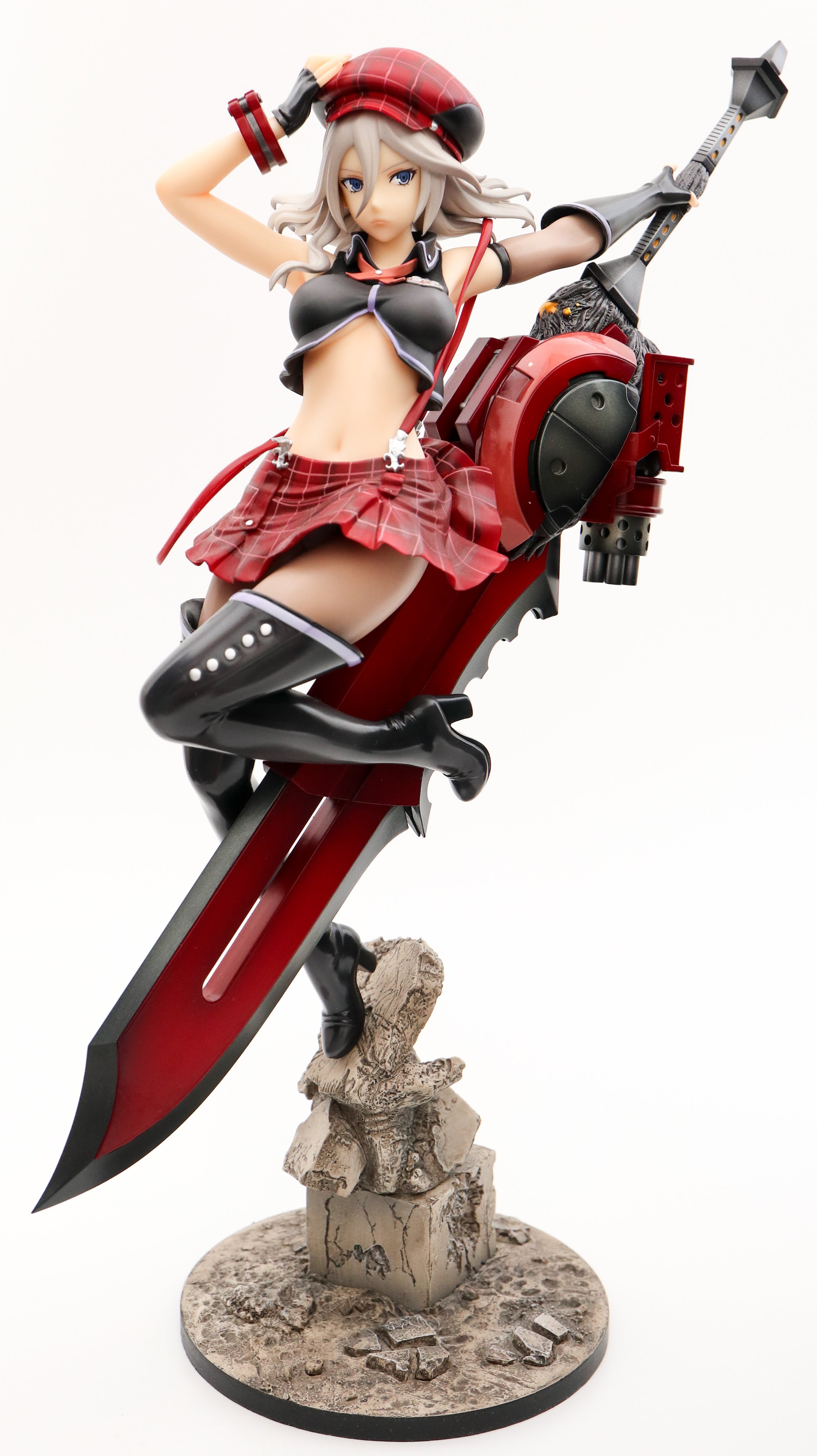 飴しば ゴッドイーターはかっこいいフィギュアが多いよね これは武器を外して他のフィギュアに持たせて遊べるのがお気に入りポイント笑 God Eater アリサ イリーニチナ アミエーラ グッドスマイルカンパニー 美しきフィギュア達の宴 T Co