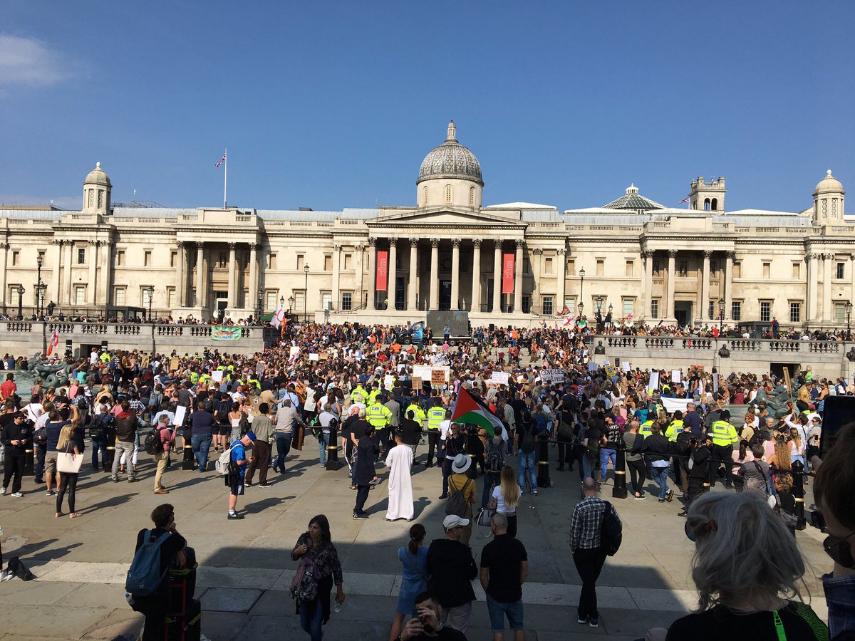 More than a thousand people here in Trafalgar Square at the latest  #StandUpX  #Lockdown demo