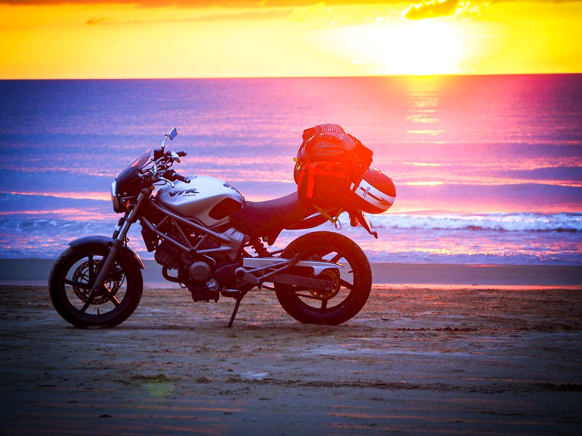 VTR250w's tweet photo. 川崎市在住
愛車
#HONDA #VTR250w #カブ
#SUZUKI #GSX1300R #ハヤブサ #隼
#ジムニー #JB23
ジムニー垢 @JB23WJimny

気軽にフォローお願いします！
無言フォロー失礼します！ https://t.co/EIfk8xSejY