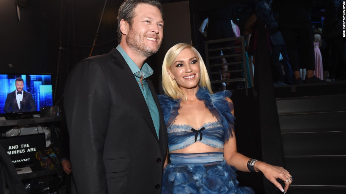 ☑ Blake Shelton and Gwen Stefani's secret behind their ACM Awards duet #BreakingNews #cnn #PleaseRetweet ➡ https://t.co/xhfIaJyMsW https://t.co/UID9pZNuyB