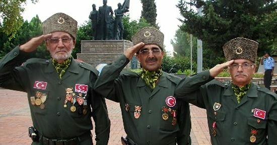 Gazilik, Türk vatanseverliğinin, Türk kahramanlığının, Türk fedakârlığının yaşayan destanıdır. Gazi ise bu kahramanı yazan destanın adıdır. Başta Gazi M. Kemal Atatürk olmak üzere tüm gazilerimizi Saygı ve Minnetle  anıyoruz.