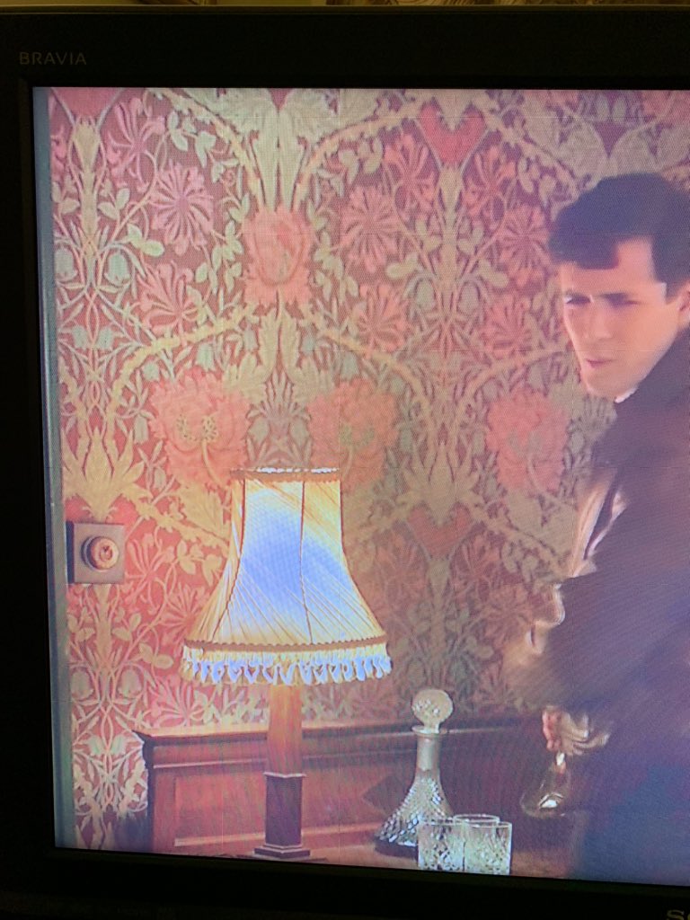 haynorris's tweet photo. @ScreenMorris BBC1 drama, World on Fire, 2019. Honeysuckle and Tulip, 1876. Grainy video of Strawberry Thief 1883. Leicester, JH Dearle, 1912 inspired by Batchelors Button, 1892. Interested in the sofa, too. #morrisonscreen #williammorris #morriswallpapers #bbcdrama https://t.co/fxKRZhbsE2