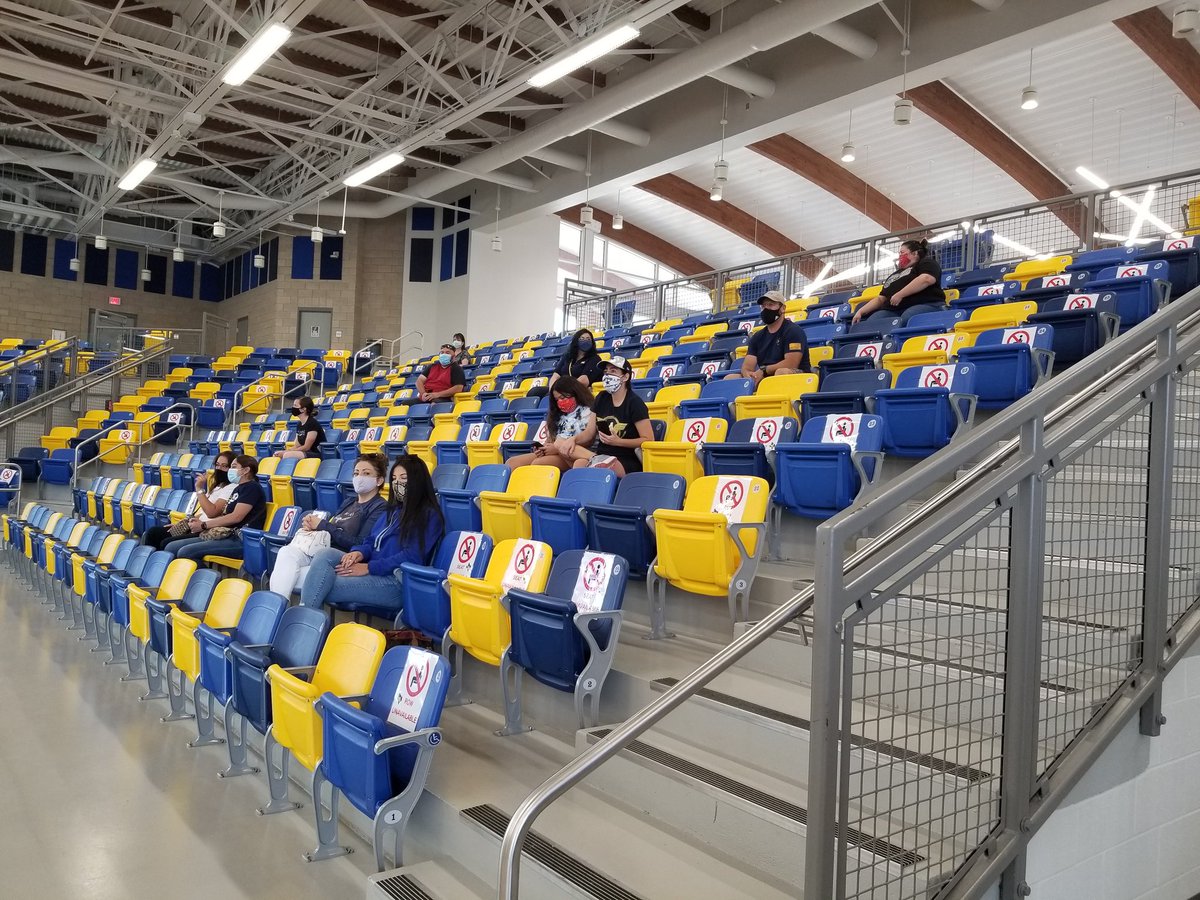 dem915boys's tweet photo. Way to go Lady Trooper's! 9th grade girls victorious in 2 games over Chapin HS! #TROOPERNATION💙💛 #Leadfromthefront https://t.co/RPinDdVjeF