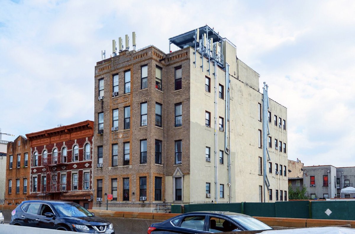 freemanrealtygp's tweet photo. Off-Market Deal - Crown Heights Apartment Building - 24 units total. Asking Price: $6.6M. Contact us today to purchase this property. #NYCRealEstate #BrooklynRealEstate #CrownHeights #OffMarket #AllCashDeal https://t.co/ol4V84p7Nj