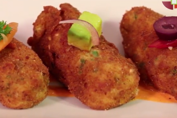 Informe21's tweet photo. La clave de #Todounchef para preparar ricas croquetas de papa y jamón  #19Sep #Gastronomia 🤤 https://t.co/jTMWscOWVm https://t.co/jNXSfWn9Ff