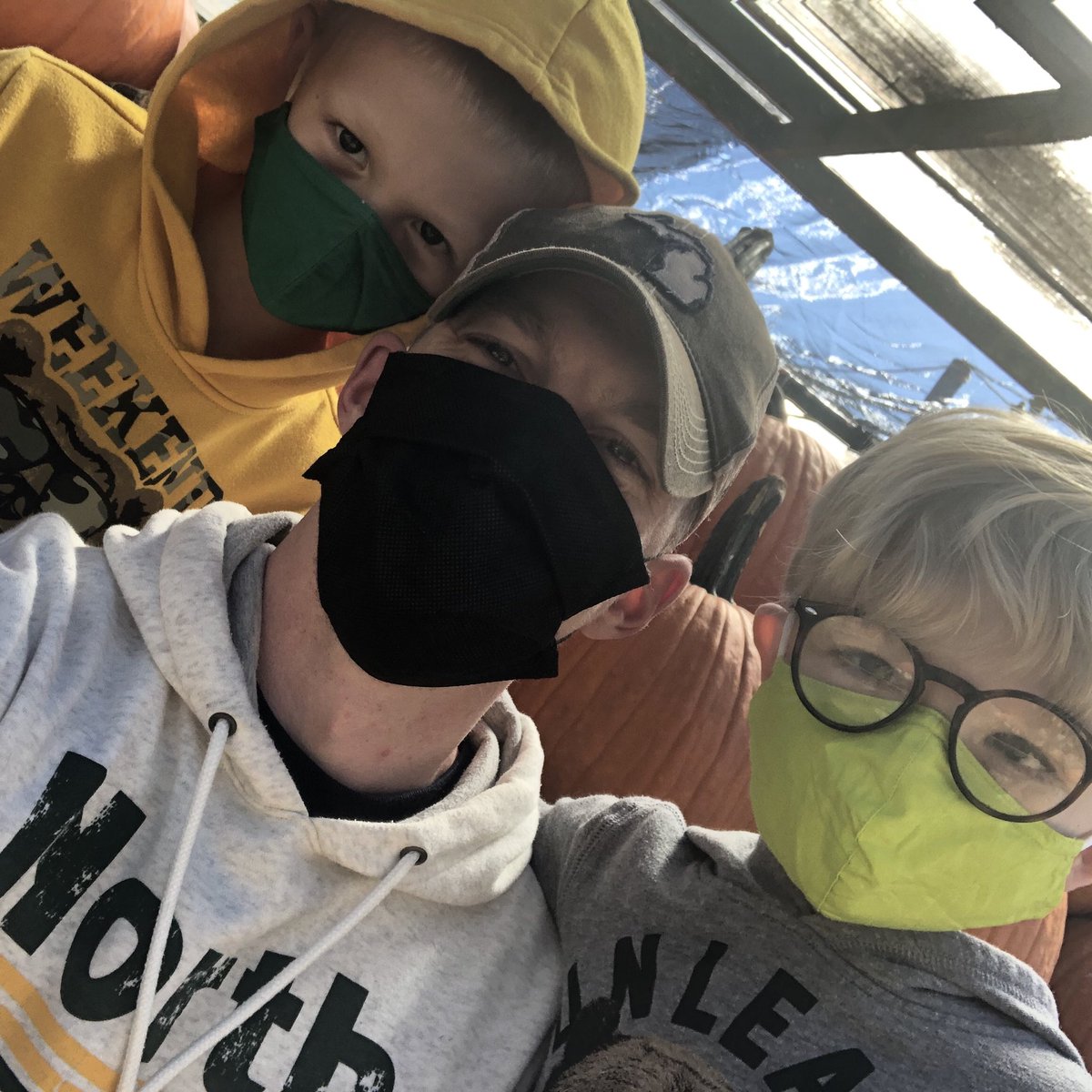 1meanPi_rate's tweet photo. Grabbing some pumpkins and mums with the crew!
#godwinmath https://t.co/9w1tTzFJNq