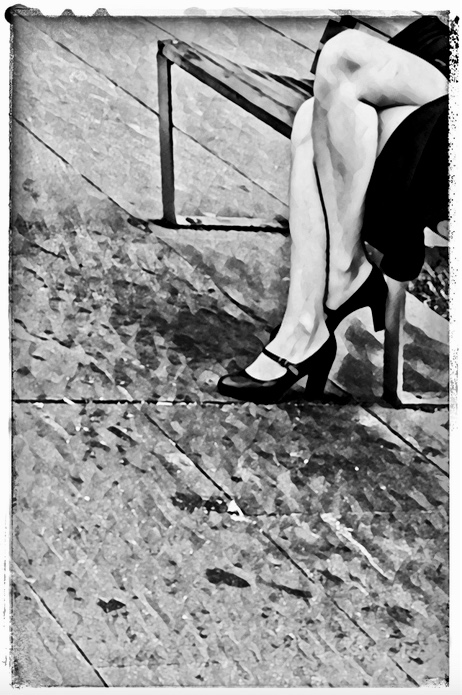 legsinthecity_'s tweet photo. https://t.co/vvLNaWrPBA π | Intertwined! Uptown, Geneva #Legs #Love #Photography #Photo #ArtWork #StreetPhotography #UrbanPhotography #Uptown #BlackandWhite #Black #White #Geneva #Love #Lines #NoTights #September #Art #Amazing #LegsAhead #Summer #Intertwined https://t.co/ZF9GIiAT9F