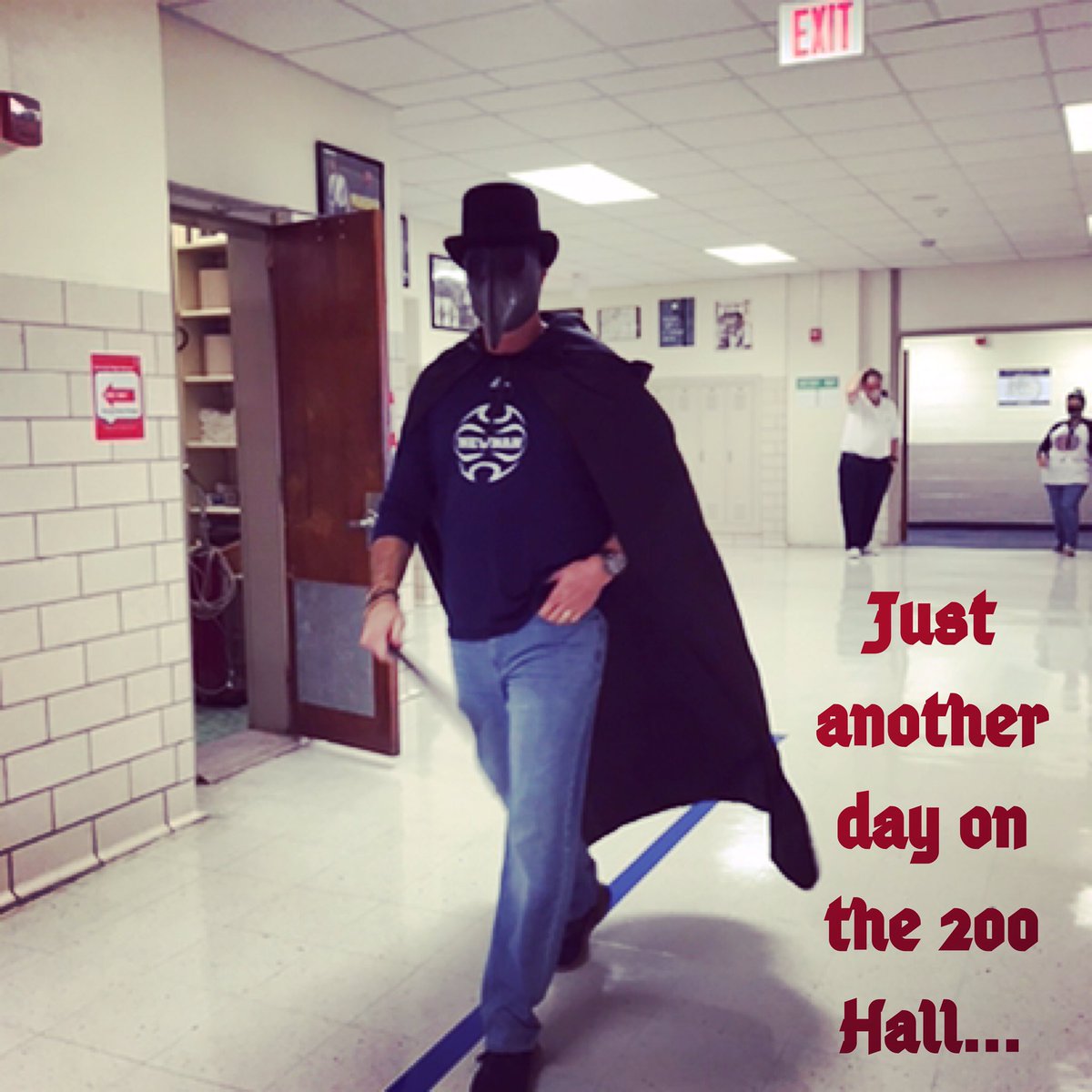 newnanhshistory's tweet photo. Just another day of #hybridteaching in 2020! Thanks for always keeping it interesting Coach Henderson! #apeuropeanhistory #Wearenewnan #historyteachers #WhateverItTakes https://t.co/YRhxapWxUM