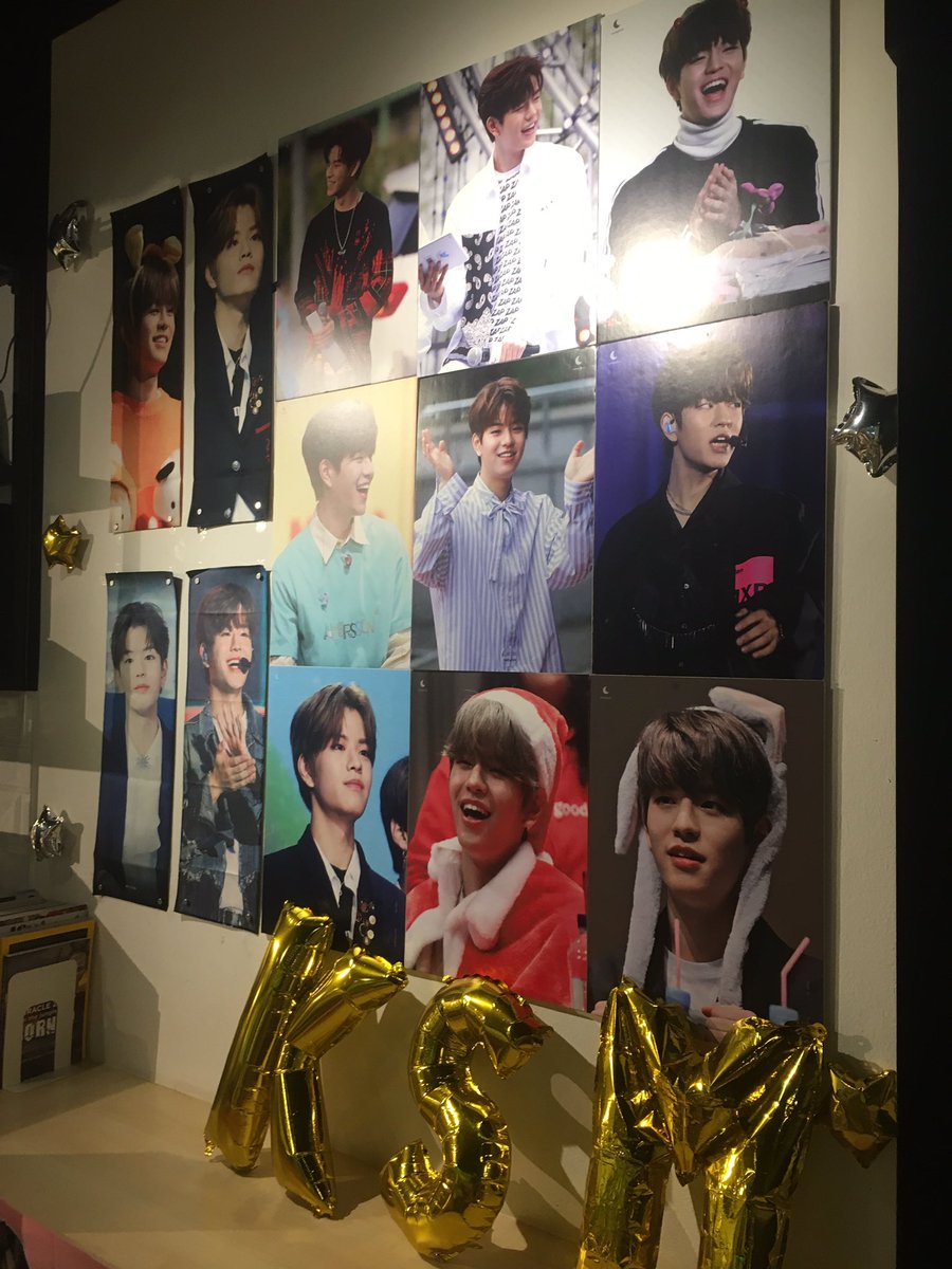 fluffy_anne_'s tweet photo. #elixir0922 @elixir0922 thank you so much for doing this 😭💖 everything was so cute and I just loved everything 💕 this was my first skz fancafe and everything was just *chefs kiss*🥺😭💖✨ 🧚🏻♂️ IMMACULATE🧚🏻 https://t.co/ah7VLqSD2E