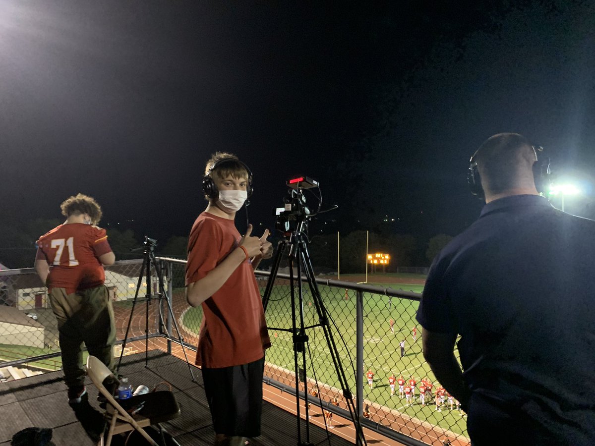BobNeidinger's tweet photo. AHS Broadcasting, Great Job !  #WeAre409 https://t.co/CRgiUg3YaO