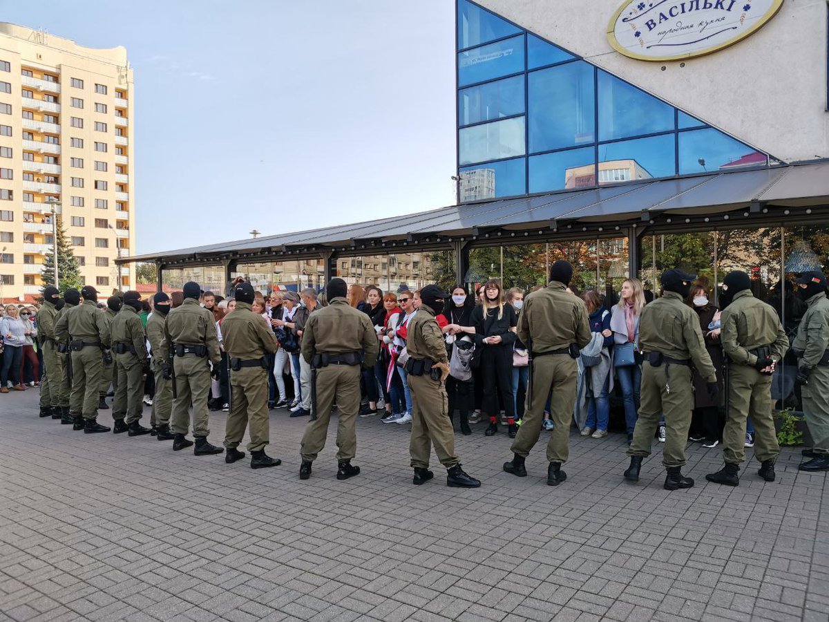 Задержания на `Блестящем марше` Задержания на `Блестящем марше`