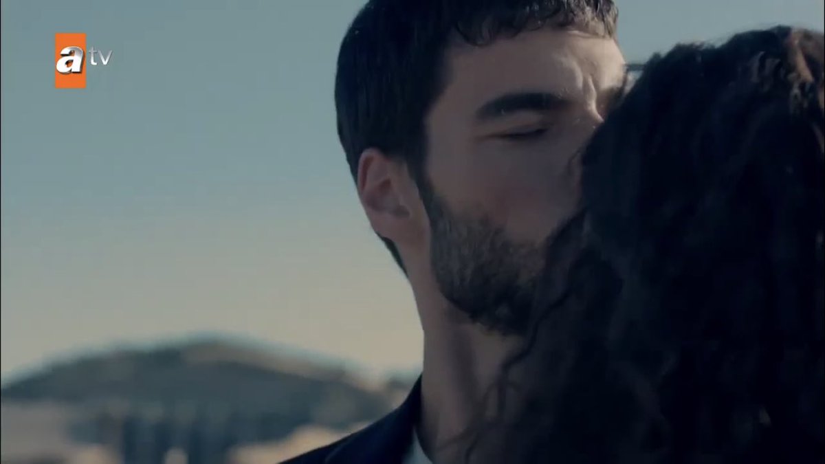 look at the love UGH THEY’RE MY EVERYTHING  #Hercai  #ReyMir