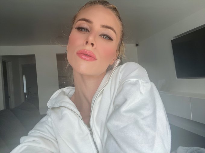 I’ll be online all day! Come tell me something ? 

https://t.co/6Pu9DOC2CN https://t.co/7AIYU2wp04