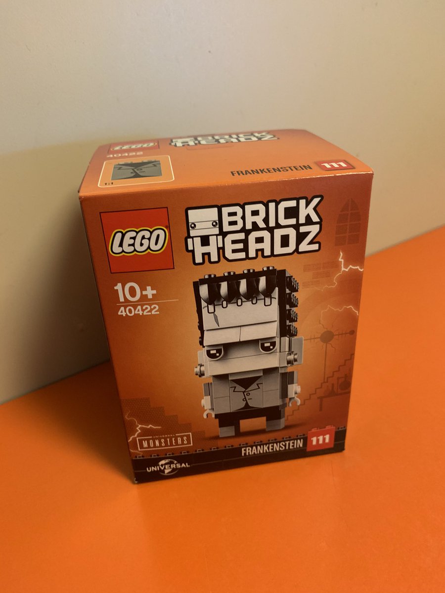 Halloween is on its way Lego Style. Looking forward to a Dracula Brickheadz. #LEGO