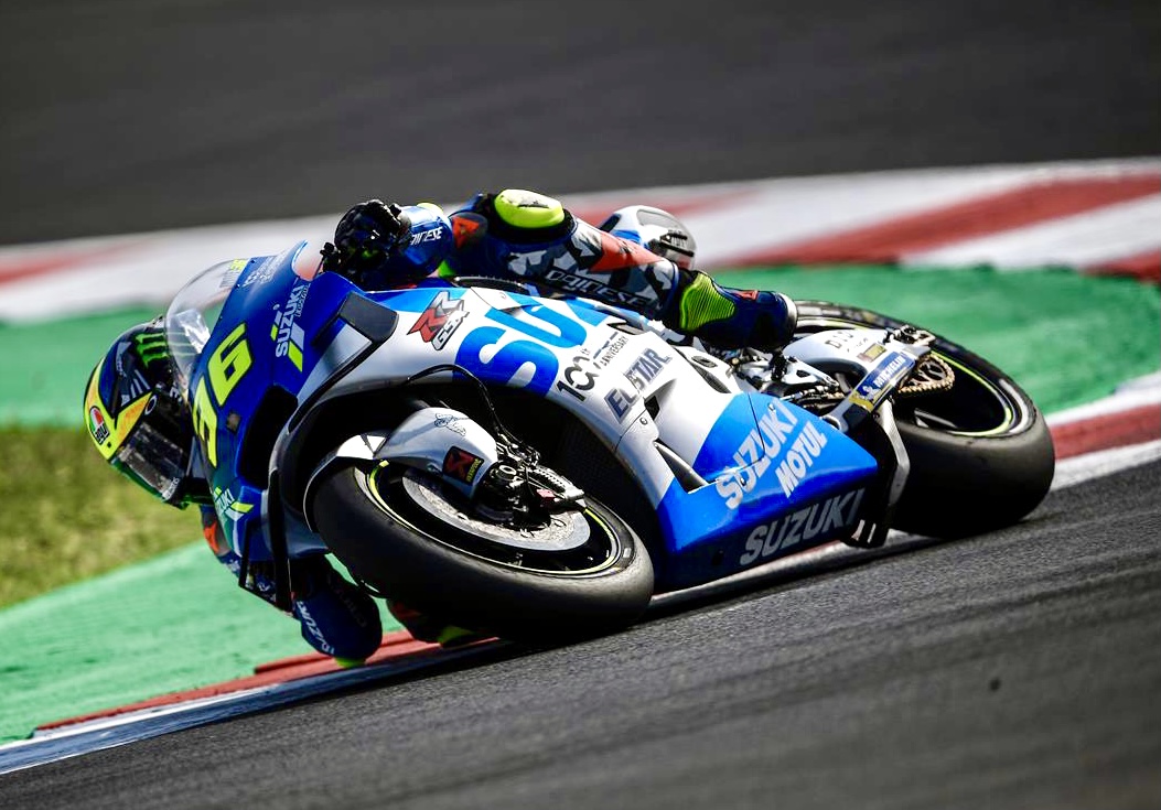suzukicycles's tweet photo. It’s time to go racing for Suzuki in three motorcycle championship series. Which Suzuki riders are you cheering for this weekend? Best of luck to all our Suzuki riders and teams. 

#Suzuki #SuzukiCycles #motorcycles #motorcycleRacing https://t.co/Awf3KicLU1