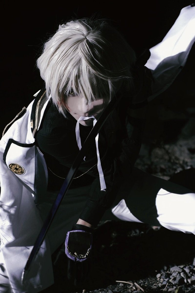 Twoucan 繋がらなくていいから刀を構える刀剣男士を見てくれ の注目ツイート コスプレ