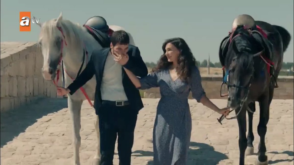 yes they are married but still go on morning horse dates like boyfriend and girlfriend  #Hercai  #ReyMir