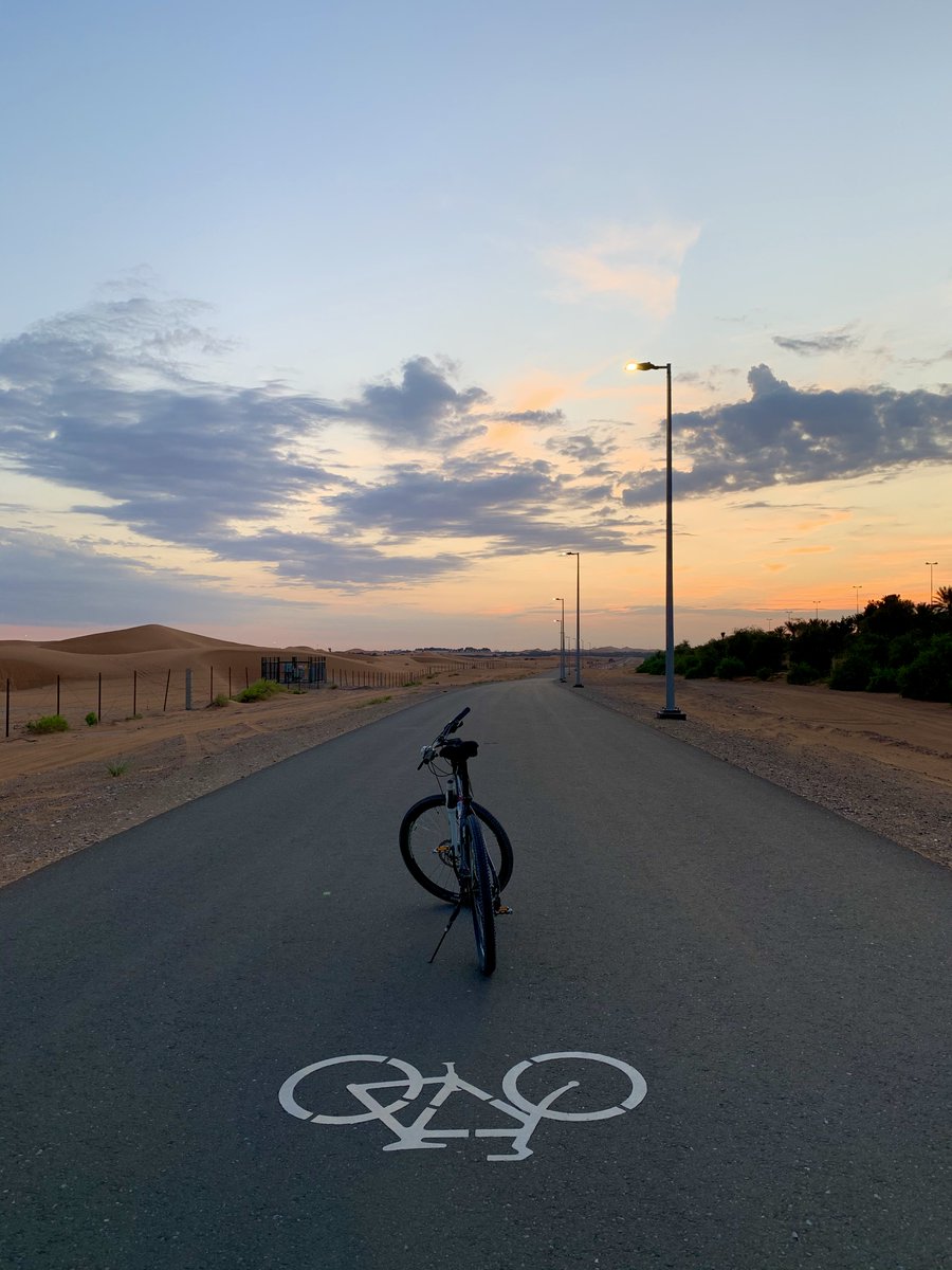 Mithos's tweet photo. Sunset rides around Al Ain, UAE 🇦🇪 https://t.co/F2FyVBcw22