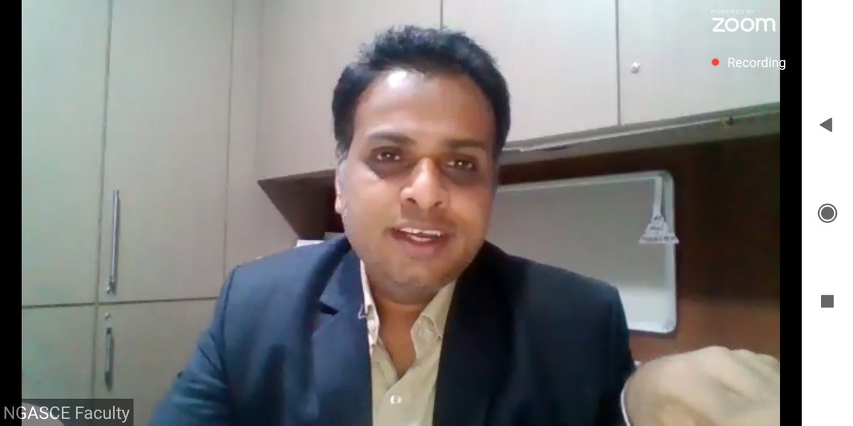 nisheeth83's tweet photo. Marketing Management is not just a subject but attitude towards life!!!
Thanks to sir.
#Teacher&amp;Learner
#onlineteachers 
#NGASCE
#PROFDEEPAKRGUPTA https://t.co/x5pxapUFmg