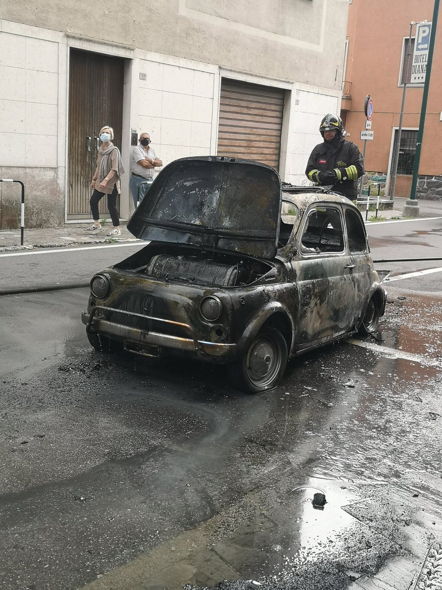 fragolinomod's tweet photo. @elonmusk my car set on fire by itself today.
Now I Don't have my loved car
I need a new car and I prefer an electric one
Can you gift me a Tesla? @Tesla https://t.co/HeL7eaD7xu