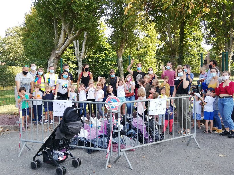 villedemarcq's tweet photo. 🌎 Ce matin, les Marcquois se sont mobilisés dans tous les quartiers pour participer au #worldcleanupday. Quelques photos de la collecte organisée dans le secteur du Croisé Laroche.
👏👏Un grand BRAVO à tous ! 👍 https://t.co/qnDoUWR8Z3