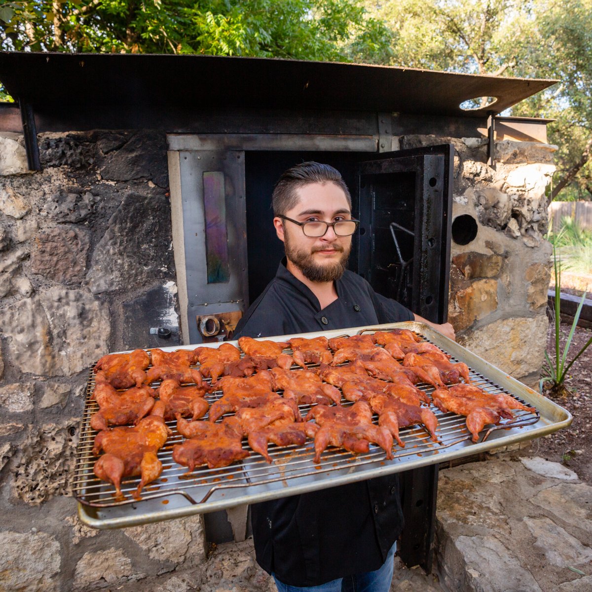 Hudsons_HC's tweet photo. Admit it, you can almost smell our fresh smoked meats through the screen. https://t.co/KEOdOPlxTE