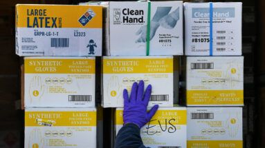 ppengage's tweet photo. Why the #US Still Has a Severe Shortage of #Medical #Supplies https://t.co/HSNKCOjpRi

#PPE #healthcareworkers #Safety https://t.co/8nx7Fi3rX4