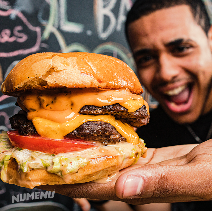Numenu_'s tweet photo. Final de semana prolongado só com a @hamburgers_numenu #numenu #numenuburger #burger #instaburger #potd #fotd #instafood #hamburger #instahamburger #weekend #cheese #queijo https://t.co/2JkgW4SAfy