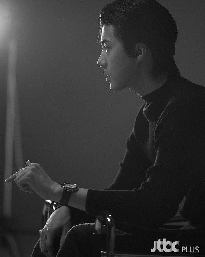 Baegeth's tweet photo. “หัดเป็นเด็กดื้อตั้งแต่เมื่อไหร่”
“ยะ....อย่าดุผมสิครับ ;-; ”
“ก็พี่บอกให้เราเดินมาตรงนี้ไงครับ” (ชี้ตรงหน้า)
“....”
#hunyeol #ฮุนยอล https://t.co/9ZmIjLCpGs