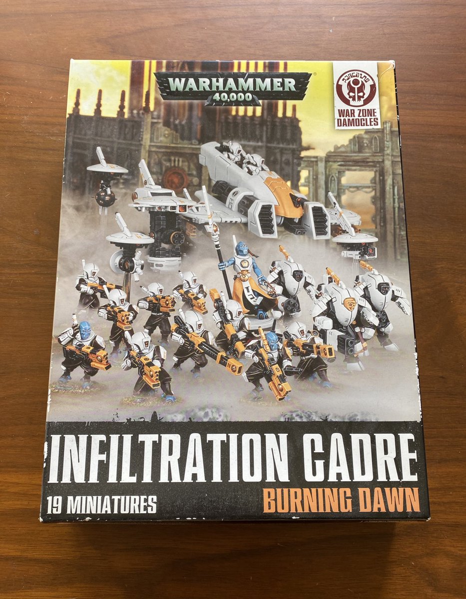 T’au infiltration CadreA box from 7th edition, comes with a pathfinders box, stealth suits, ethereal and piranha and the various drones those come with£40 including postage, about £80 bought separately #warhammer40k  #Tau