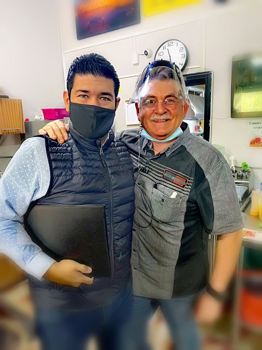 juanbranca's tweet photo. Tras atender una cita de nuestra querida @canacoslp por el rumbo del (#MÁSHERMOSOQUENINGUNO) @NuestroCentroS2 aprovechamos para visitar el tradicional #CaféCorta'o  de nuestro amigo Alfredo Arroyo, donde el sabor, la calidez y el buen trato, lo distingue. #ConsumeLocalSLP https://t.co/wM8yHtWSlx