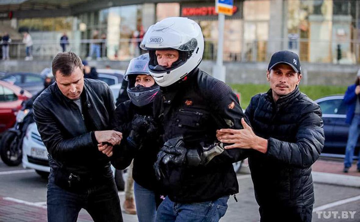 Задержания на `Блестящем марше` Задержания на `Блестящем марше`
