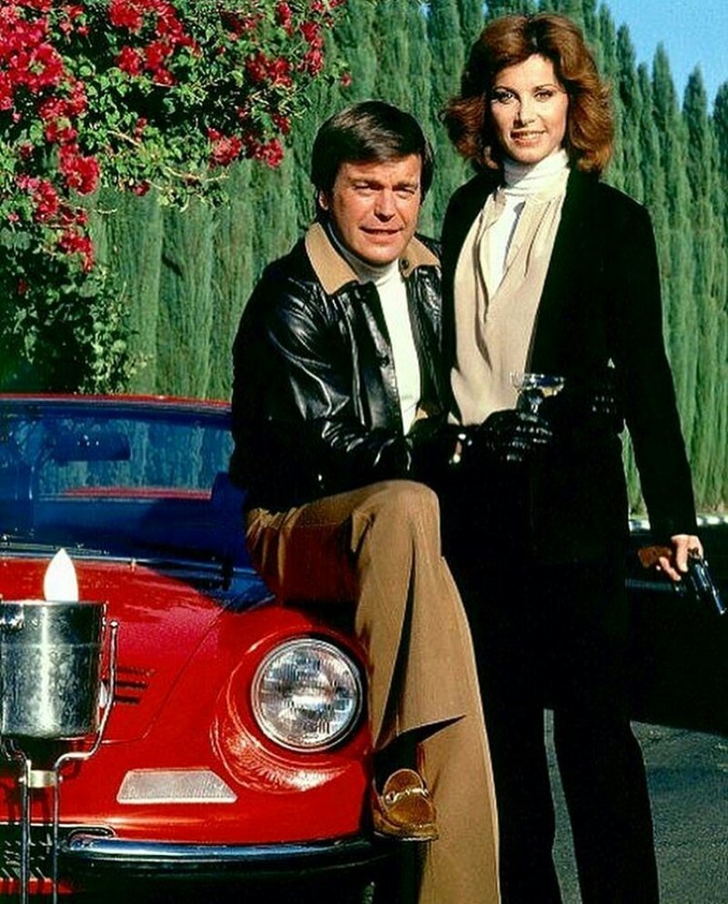 thunder_rollin's tweet photo. Stephanie Powers et Robert Wagner en justiciers milliardaires dans la série à succès des années 80 "Pour l'amour du risque".
#HartToHart #JonathanHart #JenniferHart 🎶❤
VO : https://t.co/azrlw9kYb9
VF : https://t.co/woQQKvFTPR https://t.co/F6fqRllEZD