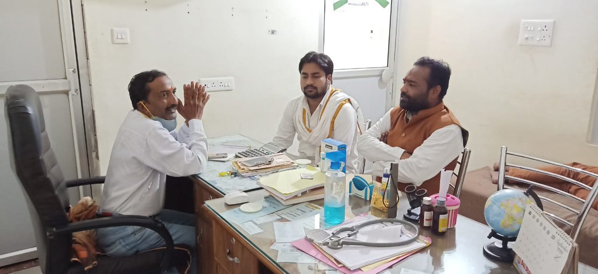VINAYGU25185177's tweet photo. #आज_19_9_2020_ #गोविन्द_नगर_विधानसभा_मे_ #मस्वानपुर_गुजैनी_गाव_दबौली_और_काकादेंव_मे  #मे_व्यक्तिगत_लोगो_से_कमरा_बैठक #करी_और_उनसे_आशीर्वाद_लिया 👏🏼👏🏼👏🏼
#2022लक्ष्य_
#घर #घर_बैठक_विनय_गुप्ता_212गोविंद_नगर_विधानसभा
@yadavakhilesh
@MPDharmendraYdv

#अखिलेश_यादव_ज़िन्दाबाद 🇧🇾 https://t.co/3t8FKHwEds