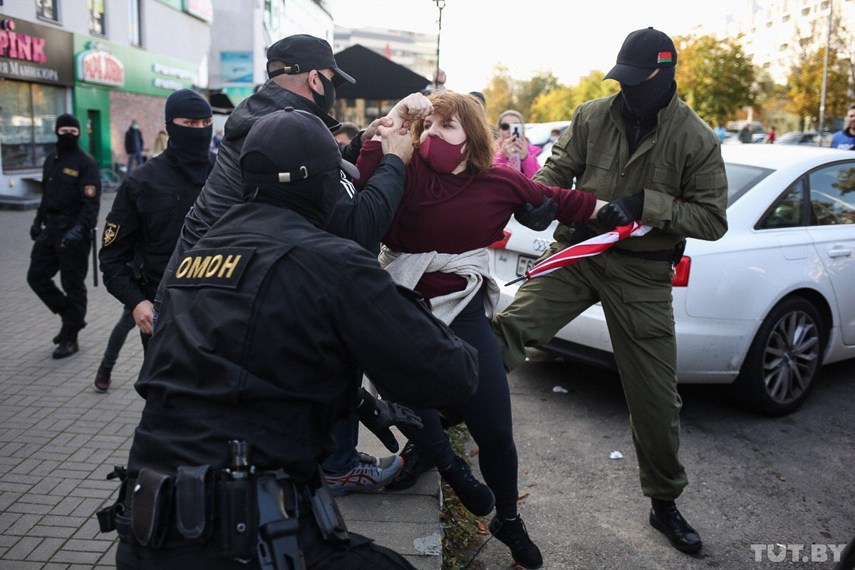 Задержания на `Блестящем марше` Задержания на `Блестящем марше`