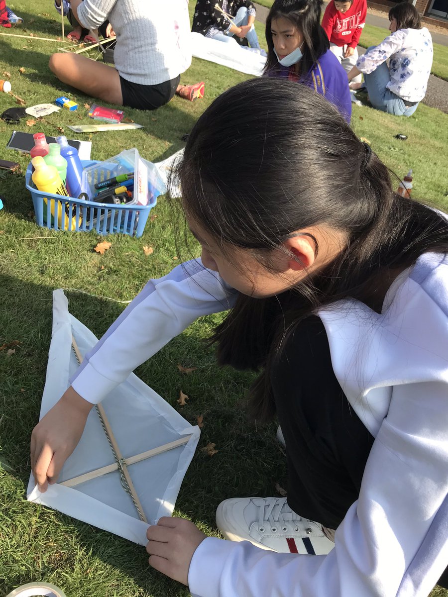 rmsboarders's tweet photo. Letโs go fly a kite! RMS Boarders building kites on the Garth. An afternoon of fun and laughter. #iloveboarding #rmsboarding https://t.co/6awBAgrNI5