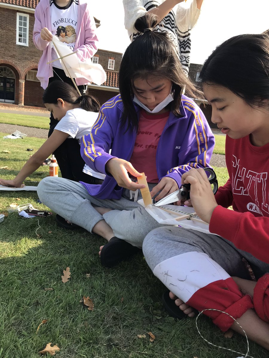 rmsboarders's tweet photo. Letโs go fly a kite! RMS Boarders building kites on the Garth. An afternoon of fun and laughter. #iloveboarding #rmsboarding https://t.co/6awBAgrNI5