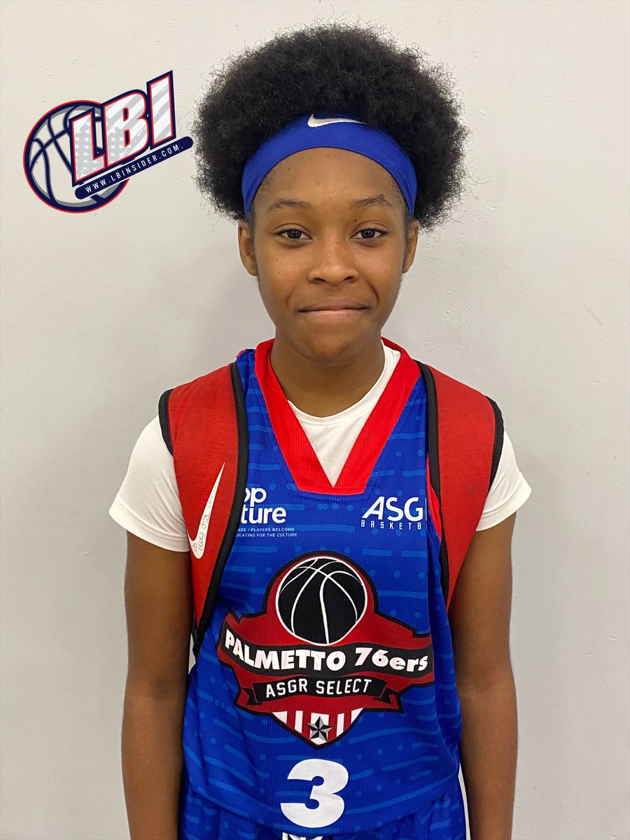 R_SimoneP's tweet photo. These 2 young ballers got the day off to a great start with their high energy run and gun game! 2024 Keziyah Sanders and Rickell Brown are aggressive offensively and bring the handcuffs on defense! #DynamicDuo #LBICarolinaFallFinale @LBInsider @LBI_Carolina @LBI_Action @LBI_Steve https://t.co/aR1rlexNQ7