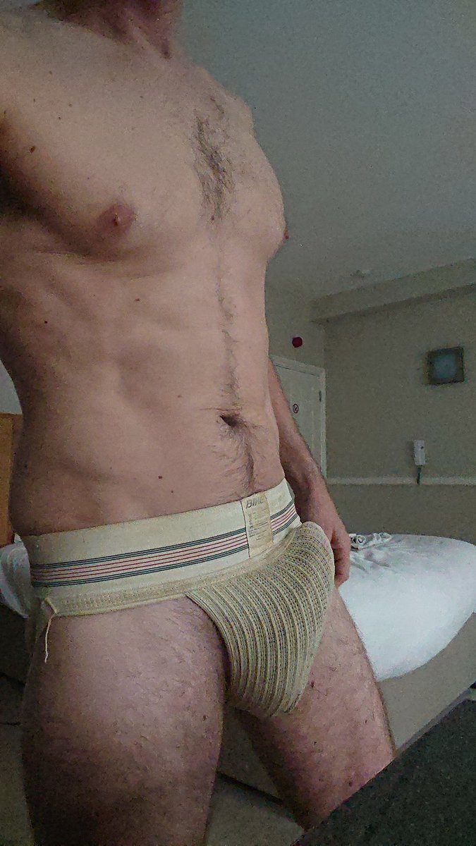 raw_rubber's tweet photo. A very pissy jock morning https://t.co/F1kIIgQfV4