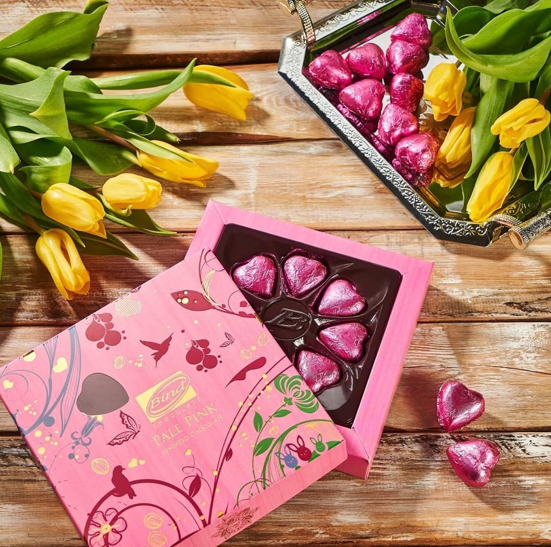BindCikolata's tweet photo. Bind'in nefis Pale Pink lezzetleri ile sevdiklerini mutlu etmek ister misiniz? 💕 

Do you want to please your loved with Pale Pink  💕 📲 444 7 444 💻 https://t.co/SE1XLDYDtW 

#bindchocolate #bindçikolata #cocoa #heartchocolate #palepink #kakao #aşk #love #gerçekçikolata https://t.co/KYjvaePGHj