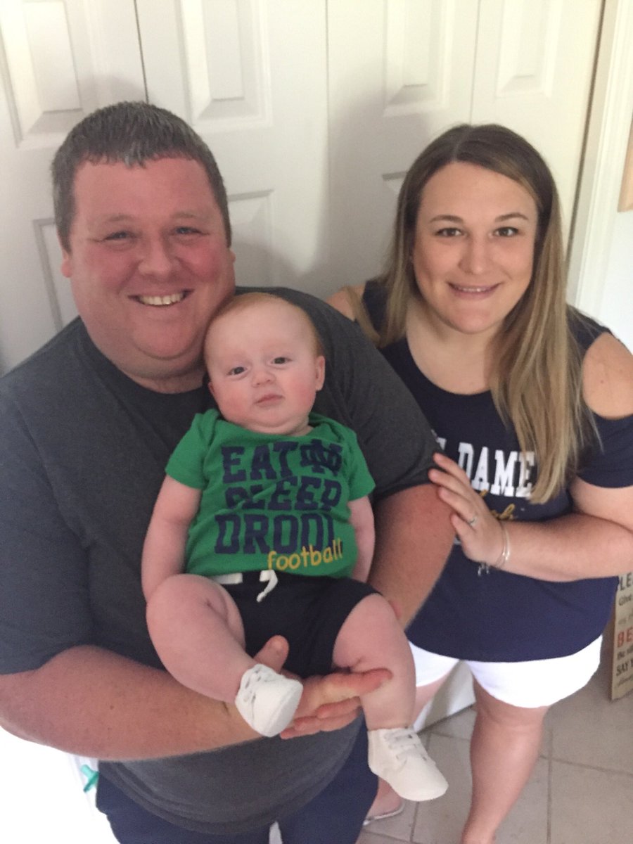 jasonberchtold8's tweet photo. Go Irish!! #ndrollcall #beatusf #ndonusa #ndonnbc https://t.co/bEawbJ85uy