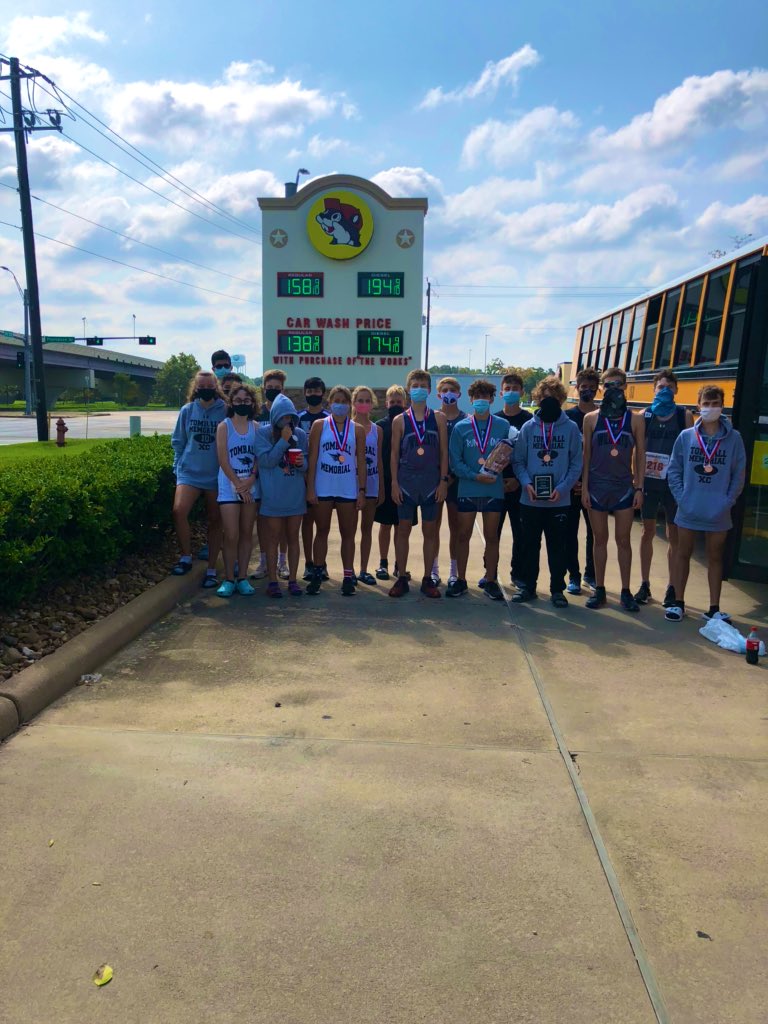 TMHSCATXC's tweet photo. Second meet 💙and another victory 🏅👟stop at Bucee’s!! So proud of our team!! #GoCatsGo #GettingOurBread 👊🏼 https://t.co/j1VqL8vvNg